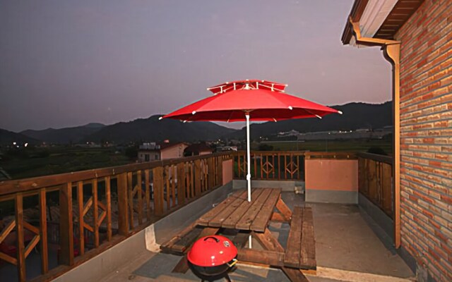 Chuncheon Yeowoo Gneul Pension