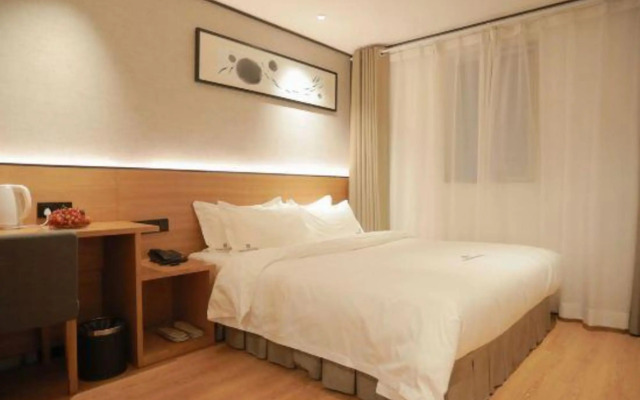 Anda Hotel