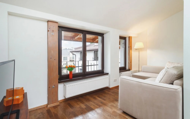 Amaretto Apartment Cracow by Renters