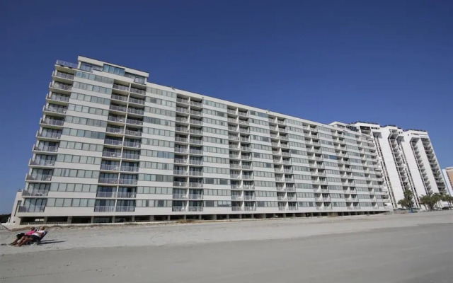 Sands Beach Club #814 Ocean Front