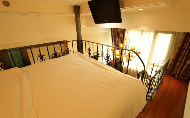 Warm Journey Apartment