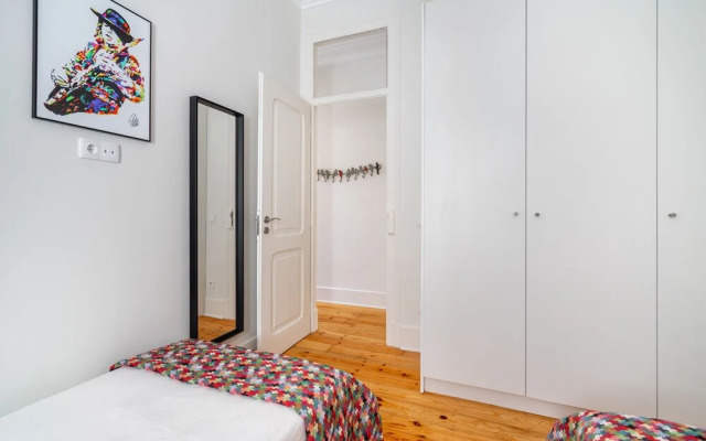 Prime Location Design Family Apartment