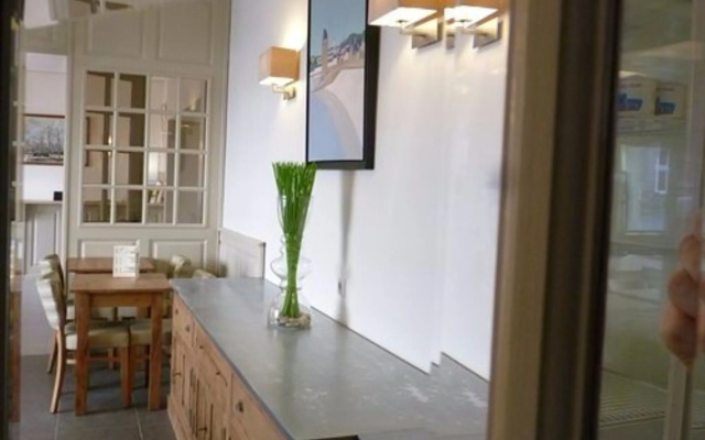 Hotel Ajoncs Dor