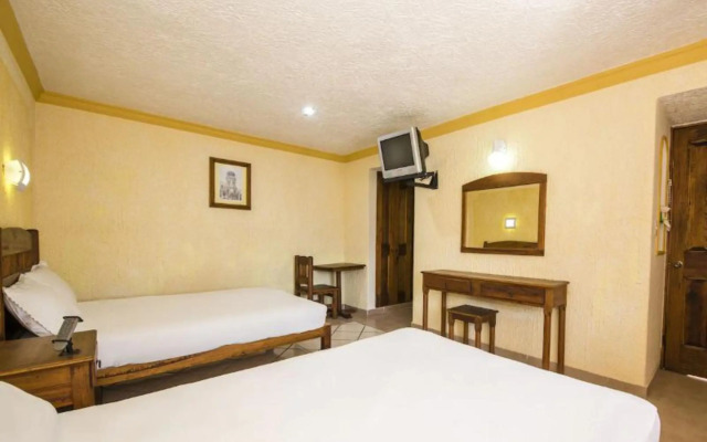 OYO Hotel La Glorieta ,Huichapan ,Balneario Camino