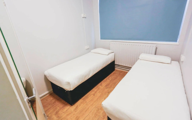 Via Limehouse - Hostel
