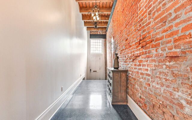 Stunning 5 BR Urban Oasis Downtown NOLA