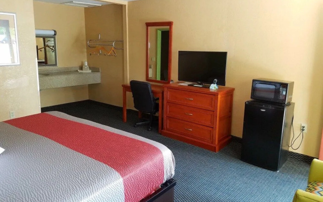 Holiday Terrace Motel