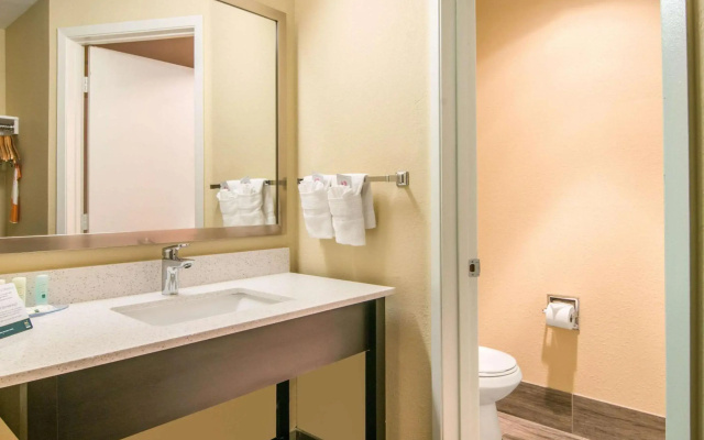 Quality Inn & Suites Albany Corvallis