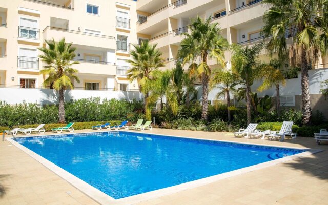 A04 - Large Modern 1 bed Apartment with pool by DreamAlgarve
