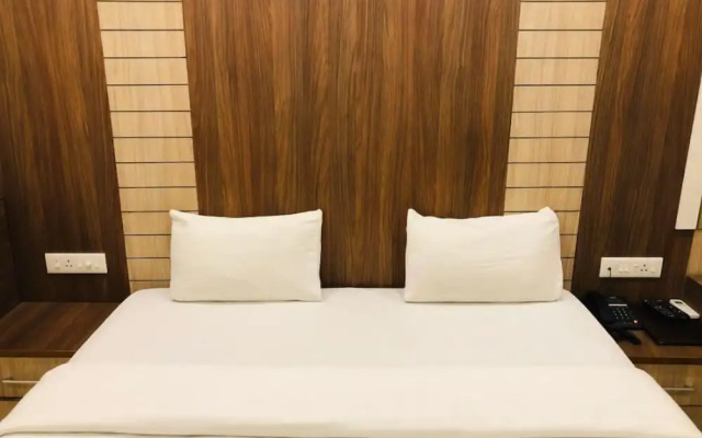 Moti Mahal Inn