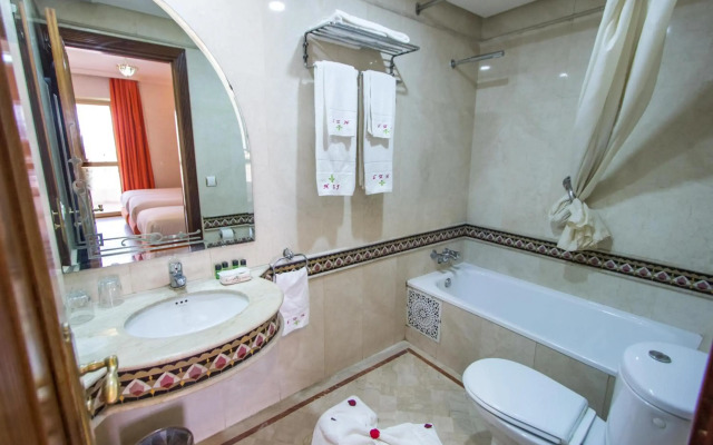 Hotel Zahrat Al Jabal