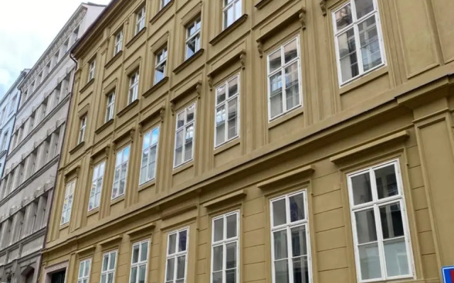 The Dante Prague Apartments - Family Apartments with FREE PARKING