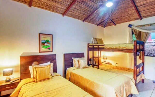 Hotel Kinkajou Ecolodge