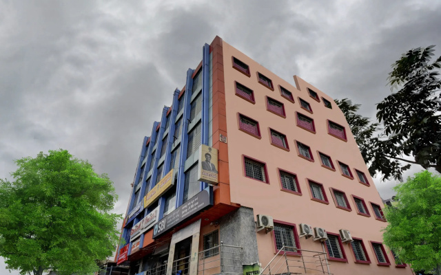 Hotel O K N Residency