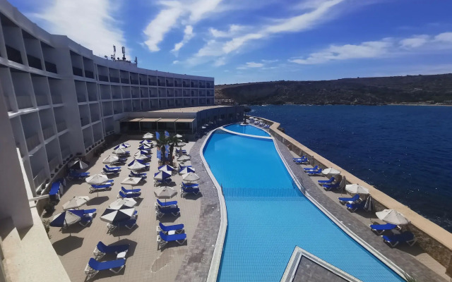 Paradise Bay Resort