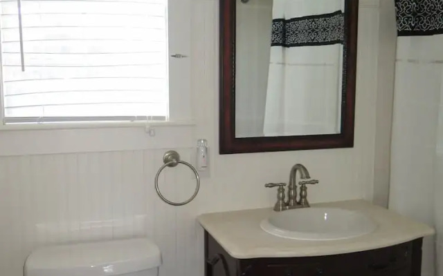 Yellow House Bed and Breakfast