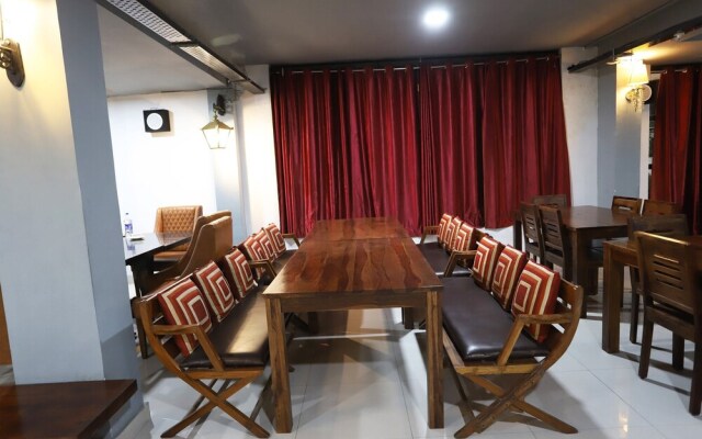 Capital 0 18693 Hotel Levanti