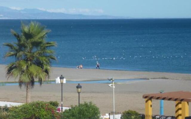 2054-Estupendo apto nuevo-en playa-acceso piscina