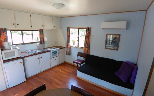 Zeehan Bush Camp – Guest Rooms – Zeehan