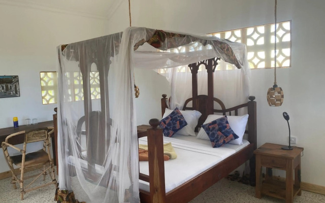 Mbuyuni Beach Village - Bungalows