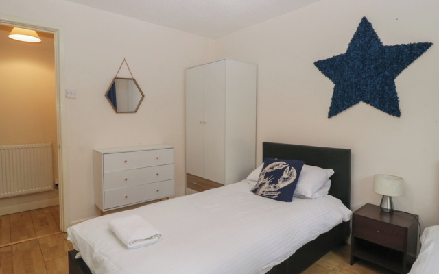 26 Manorcombe