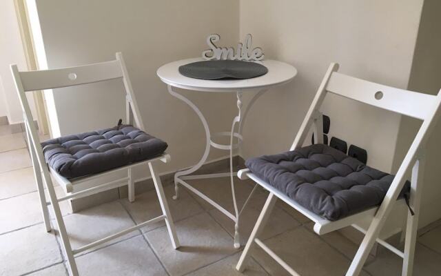 PYRGOS RALLI ESTATE Apartments and Suites