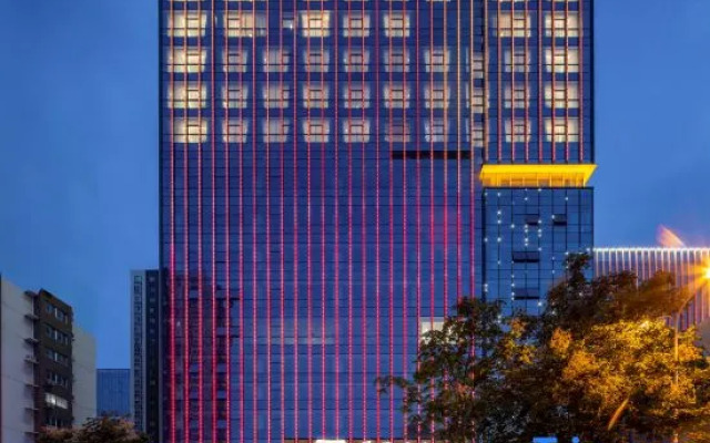 Pingdingshan Pingfa Maison New Century Hotel