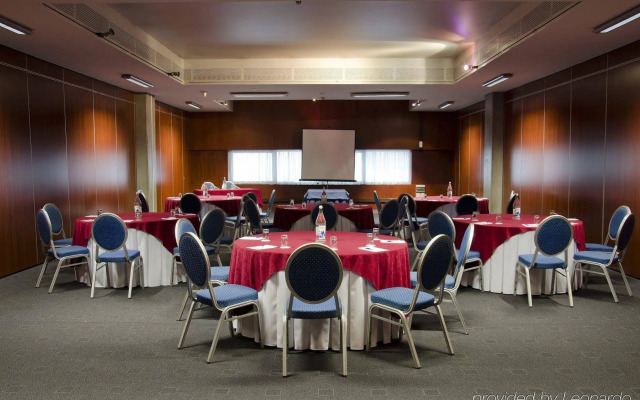 VIP Executive Art's
