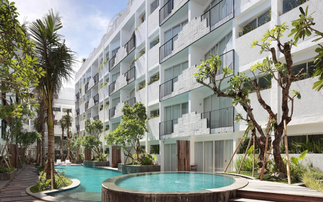 The Akmani Legian