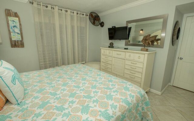 Magnolia House 305 2 Bedroom Condo by RedAwning