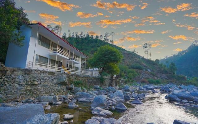 Nature Sprint Resort By The River
