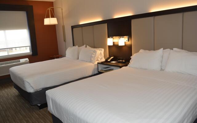 Holiday Inn Express & Suites by IHG