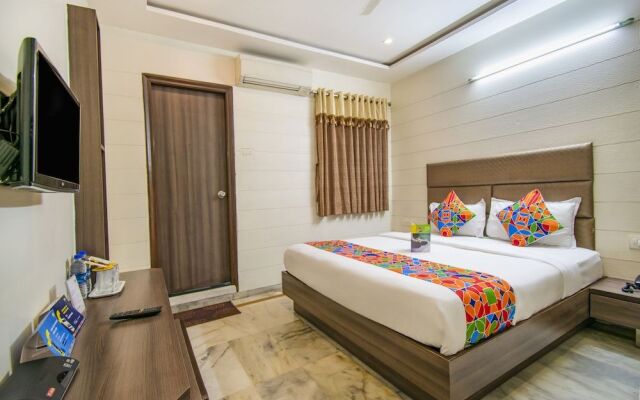Hotel Kamran Palace