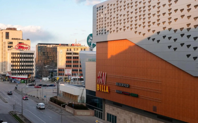 Paradise Center Apartment 1