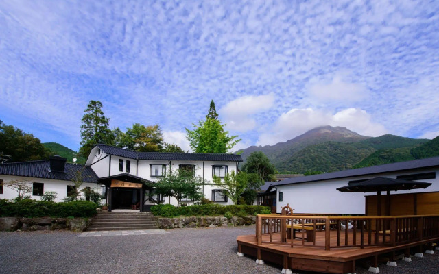 Yufuin Ryokan Seikoen