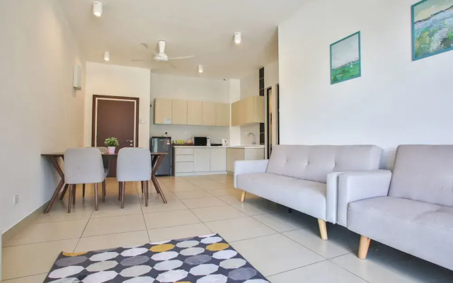 OwnAStay Midhill by Symphony Suite