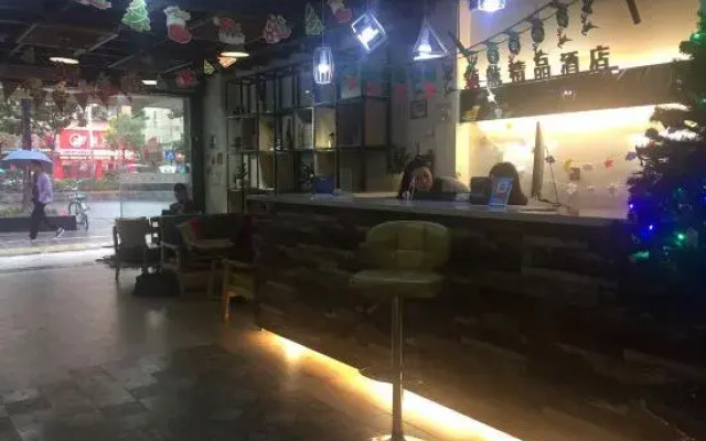 Zeyuan Hostel