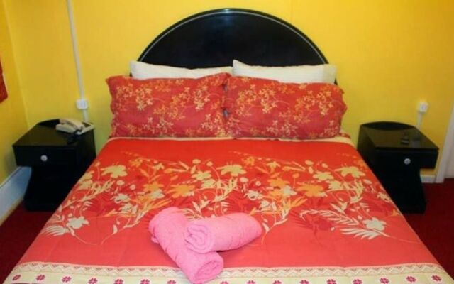 Hostal Residencial Bulnes