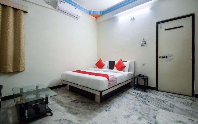 OYO 19937 Hotel Rajkamal International