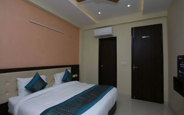 Palm Garden Suites By OYO Rooms