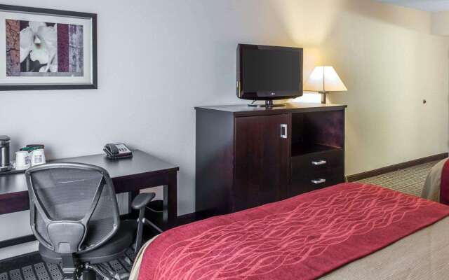 Clarion Hotel & Suites BWI Airport North