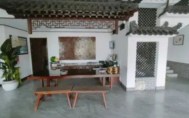 Lingyuan Jiufuyuan Hotel