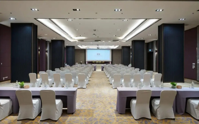 TK Palace Hotel & Convention