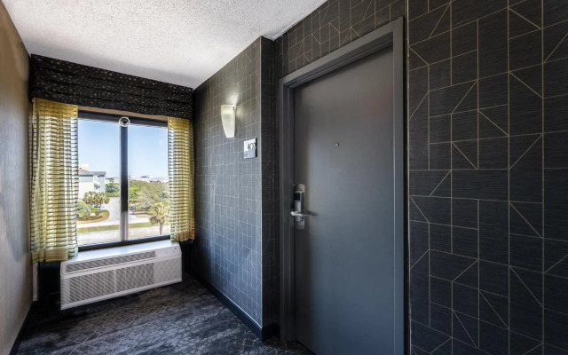 Hotel Alice At Atlantic Beach
