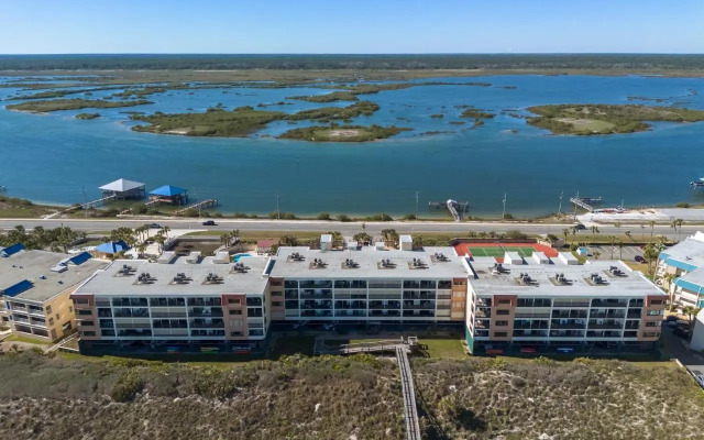 Windjammer Apartment 206