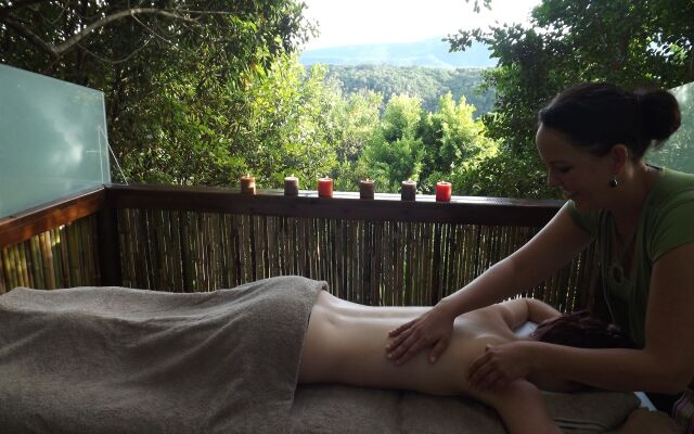 Hog Hollow Country Lodge