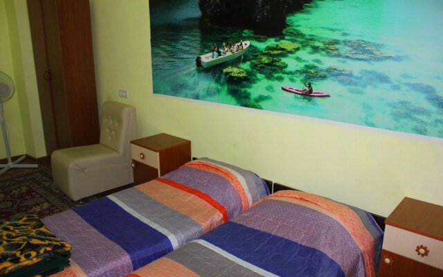 Republic Square Hostel and Tours
