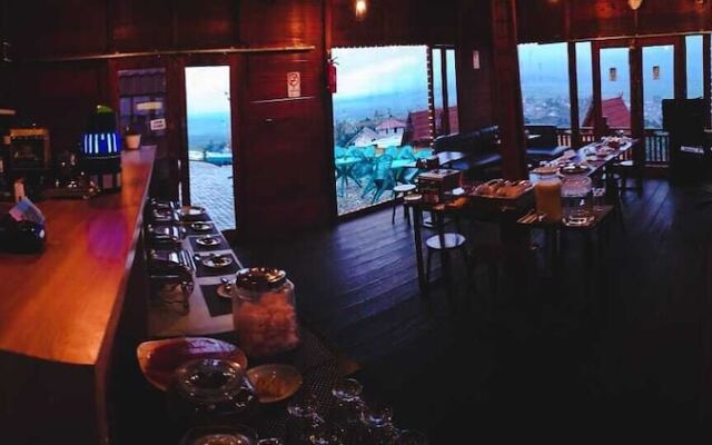 Swarga Lodge and Homestay