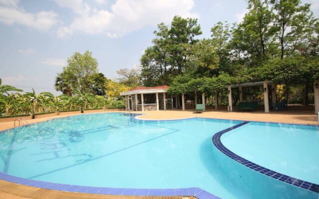 Hermitage Hotel & Resort (SHA Certified)