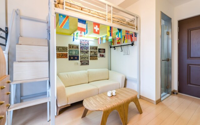 White Cloud Apartment